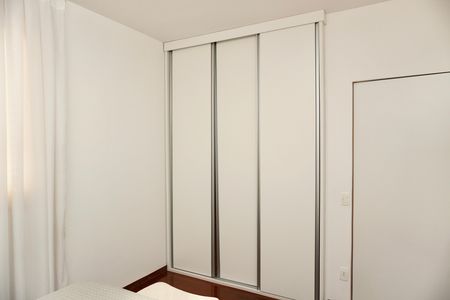 Apartamento para alugar com 125m², 4 quartos e 2 vagas Apartamento para alugar com 125m², 4 quartos e 2 vagasSuíte