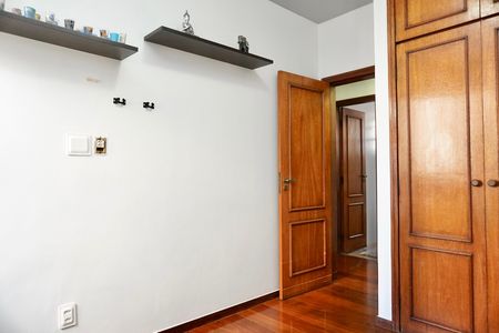 Apartamento para alugar com 125m², 4 quartos e 2 vagas Apartamento para alugar com 125m², 4 quartos e 2 vagasQuarto 1