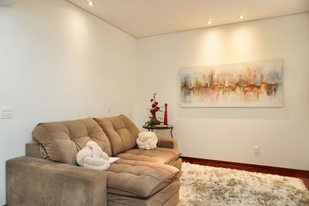 Apartamento para alugar com 125m², 4 quartos e 2 vagas Apartamento para alugar com 125m², 4 quartos e 2 vagasSala