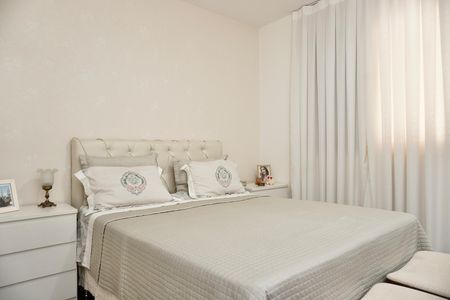 Apartamento para alugar com 125m², 4 quartos e 2 vagas Apartamento para alugar com 125m², 4 quartos e 2 vagasSuíte