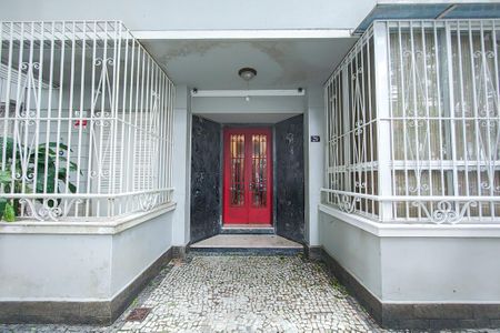 Apartamento à venda com 70m², 2 quartos e sem vagaEntrada 