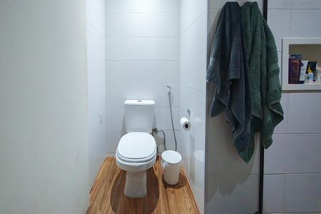 Apartamento à venda com 70m², 2 quartos e sem vagaBanheiro 
