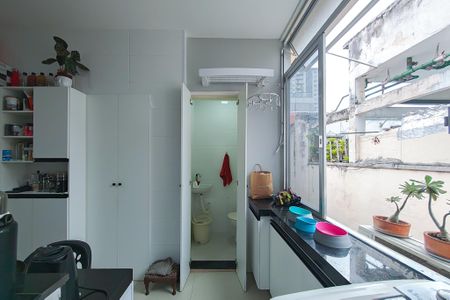 Apartamento à venda com 70m², 2 quartos e sem vagaÁrea de Serviço 