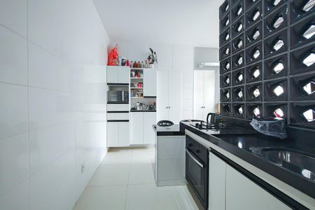 Apartamento à venda com 70m², 2 quartos e sem vagaCozinha 