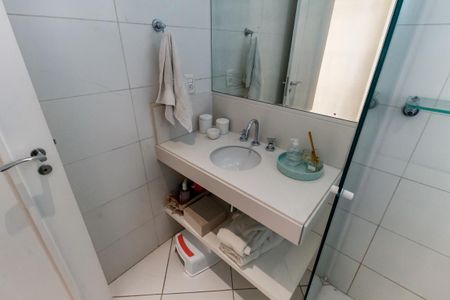 Casa de condomínio à venda com 460m², 4 quartos e 4 vagasBanheiro Corredor