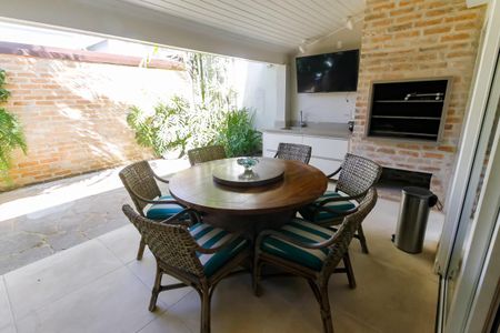 Casa de condomínio à venda com 460m², 4 quartos e 4 vagasÁrea gourmet