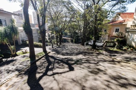 Casa de condomínio à venda com 460m², 4 quartos e 4 vagasCondomínio