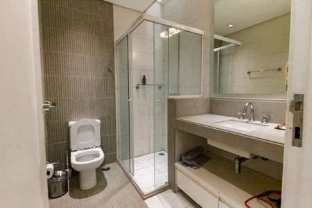 Casa de condomínio à venda com 460m², 4 quartos e 4 vagasBanheiro da Suíte 1