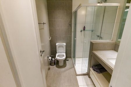 Casa de condomínio à venda com 460m², 4 quartos e 4 vagasBanheiro da Suíte 1