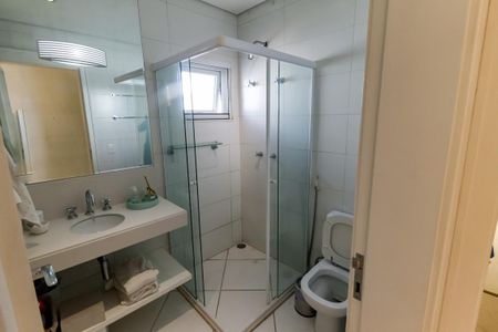 Casa de condomínio à venda com 460m², 4 quartos e 4 vagasBanheiro Corredor