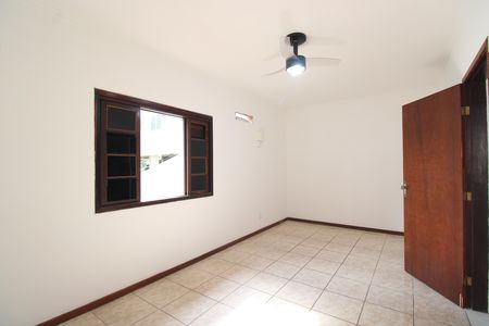 Casa de condomínio para alugar com 192m², 3 quartos e 2 vagasSuíte