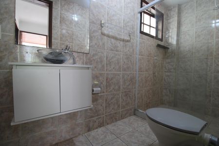 Casa de condomínio para alugar com 192m², 3 quartos e 2 vagasBanheiro social