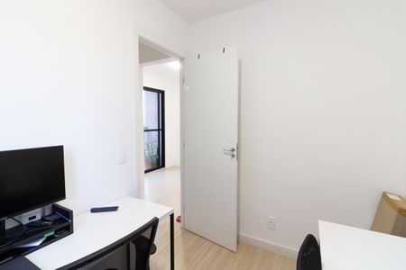 Quarto 2 de apartamento para alugar com 2 quartos, 40m² em Butantã, São Paulo