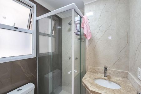 Banheiro da Suíte de apartamento para alugar com 3 quartos, 60m² em Nova Petrópolis, São Bernardo do Campo