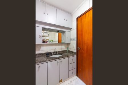 Apartamento à venda com 85m², 3 quartos e 1 vaga Apartamento à venda com 85m², 3 quartos e 1 vagaBanheiro 2
