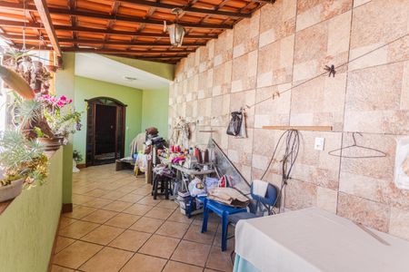Casa para alugar com 180m², 4 quartos e sem vagaVaranda/Entrada