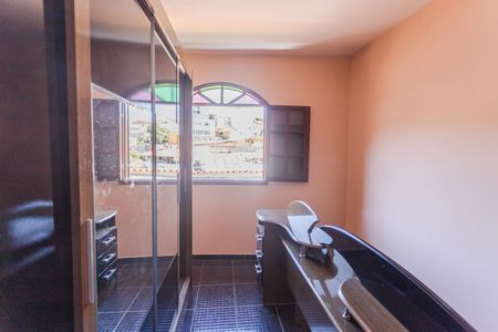 Casa para alugar com 180m², 4 quartos e sem vagaQuarto 1 no 2° Andar