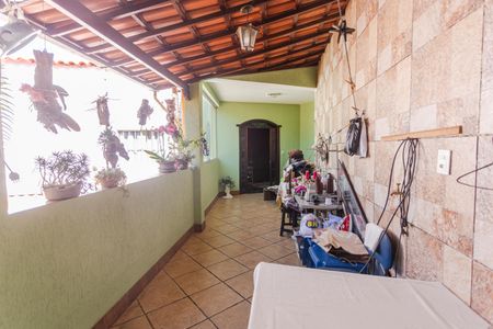 Casa para alugar com 180m², 4 quartos e sem vagaVaranda/Entrada