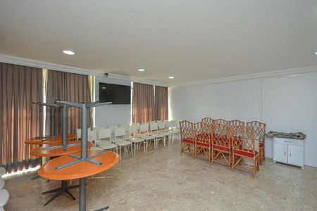 Apartamento à venda com 56m², 2 quartos e 1 vaga