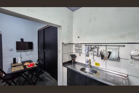 Casa à venda com 100m², 3 quartos e sem vaga Casa à venda com 100m², 3 quartos e sem vagaCozinha