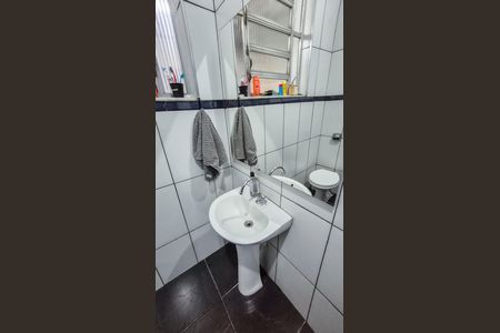 Casa à venda com 100m², 3 quartos e sem vaga Casa à venda com 100m², 3 quartos e sem vagaBanheiro 1 Social