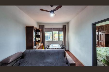 Casa à venda com 100m², 3 quartos e sem vaga Casa à venda com 100m², 3 quartos e sem vagaSala