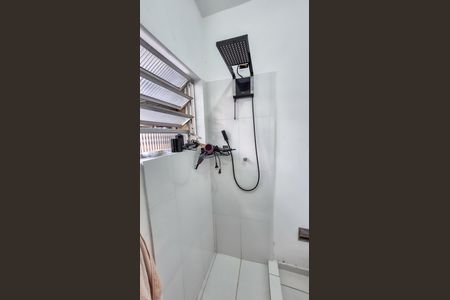 Banheiro 2 de casa à venda com 3 quartos, 100m² em Penha Circular, Rio de Janeiro
