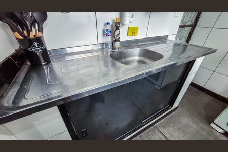 Casa à venda com 100m², 3 quartos e sem vaga Casa à venda com 100m², 3 quartos e sem vagaCozinha