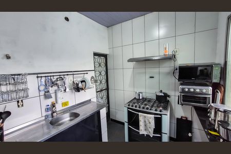 Casa à venda com 100m², 3 quartos e sem vaga Casa à venda com 100m², 3 quartos e sem vagaCozinha