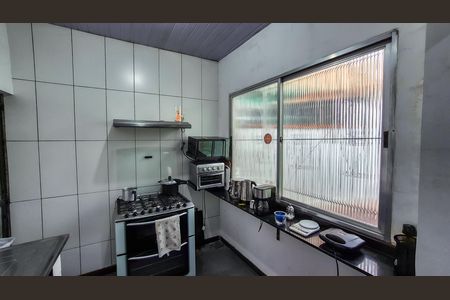 Casa à venda com 100m², 3 quartos e sem vaga Casa à venda com 100m², 3 quartos e sem vagaCozinha