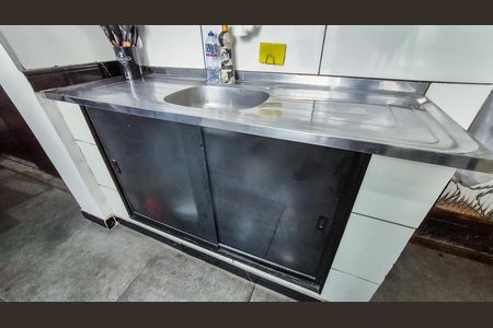 Casa à venda com 100m², 3 quartos e sem vaga Casa à venda com 100m², 3 quartos e sem vagaCozinha