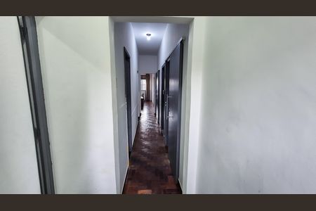 Corredor  de casa à venda com 3 quartos, 100m² em Penha Circular, Rio de Janeiro