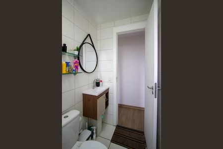 Banheiro de apartamento para alugar com 2 quartos, 58m² em Covanca, São Gonçalo