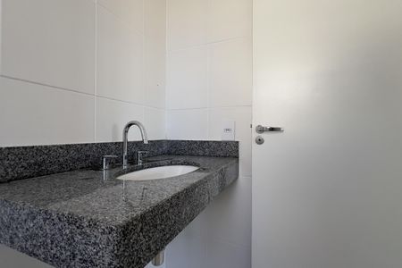 Apartamento para alugar com 59m², 2 quartos e 1 vaga Apartamento para alugar com 59m², 2 quartos e 1 vagaBanheiro da Suíte
