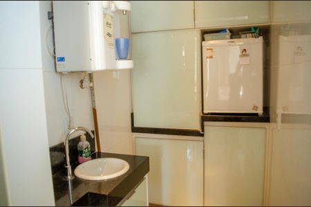 Casa de condomínio à venda com 498m², 6 quartos e 4 vagas Casa de condomínio à venda com 498m², 6 quartos e 4 vagasÁrea de Serviço 2