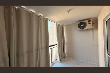 Apartamento para alugar com 74m², 3 quartos e 1 vagaSacada