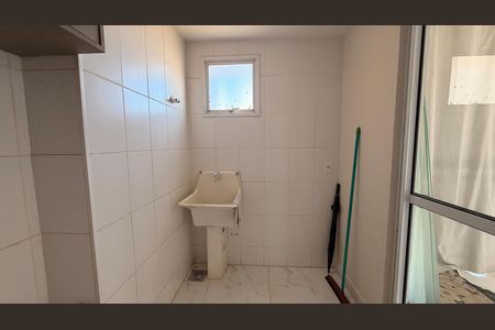 Área de Serviço de apartamento para alugar com 3 quartos, 74m² em Setor Faicalville, Goiânia
