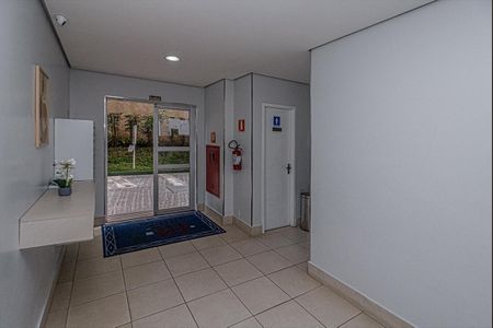 hall de entrada_3 de apartamento à venda com 2 quartos, 48m² em Parque Bristol, São Paulo