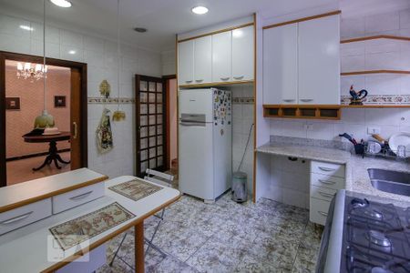 Casa à venda com 3 quartos, 240m² em Pompeia, São Paulo