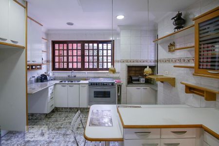 Casa à venda com 3 quartos, 240m² em Pompeia, São Paulo