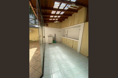 Casa de Condomínio à venda com 3 quartos, 450m² em Portal dos Gramados, Guarulhos