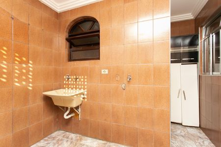 Casa para alugar com 70m², 2 quartos e 1 vagaÁrea de Serviço 