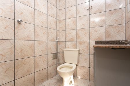 Casa para alugar com 70m², 2 quartos e 1 vagaBanheiro da Suíte 