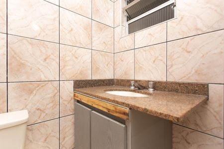 Casa para alugar com 70m², 2 quartos e 1 vagaBanheiro da Suíte 