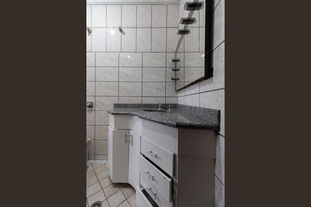 Banheiro de casa para alugar com 2 quartos, 50m² em Vila Nova Curuca, São Paulo