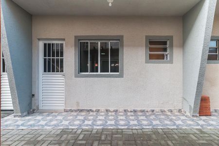 Casa de condomínio para alugar com 115m², 2 quartos e 1 vaga Casa de condomínio para alugar com 115m², 2 quartos e 1 vagaFachada