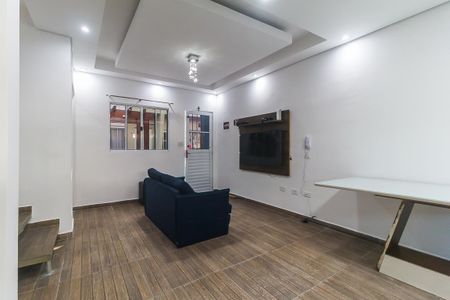 Sala de casa de condomínio para alugar com 2 quartos, 115m² em Jundiapeba, Mogi das Cruzes