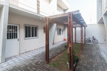 Casa de condomínio para alugar com 115m², 2 quartos e 1 vaga Casa de condomínio para alugar com 115m², 2 quartos e 1 vagaFachada