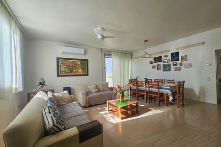 Apartamento para alugar com 260m², 3 quartos e 2 vagas