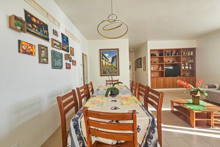 Apartamento para alugar com 260m², 3 quartos e 2 vagas
